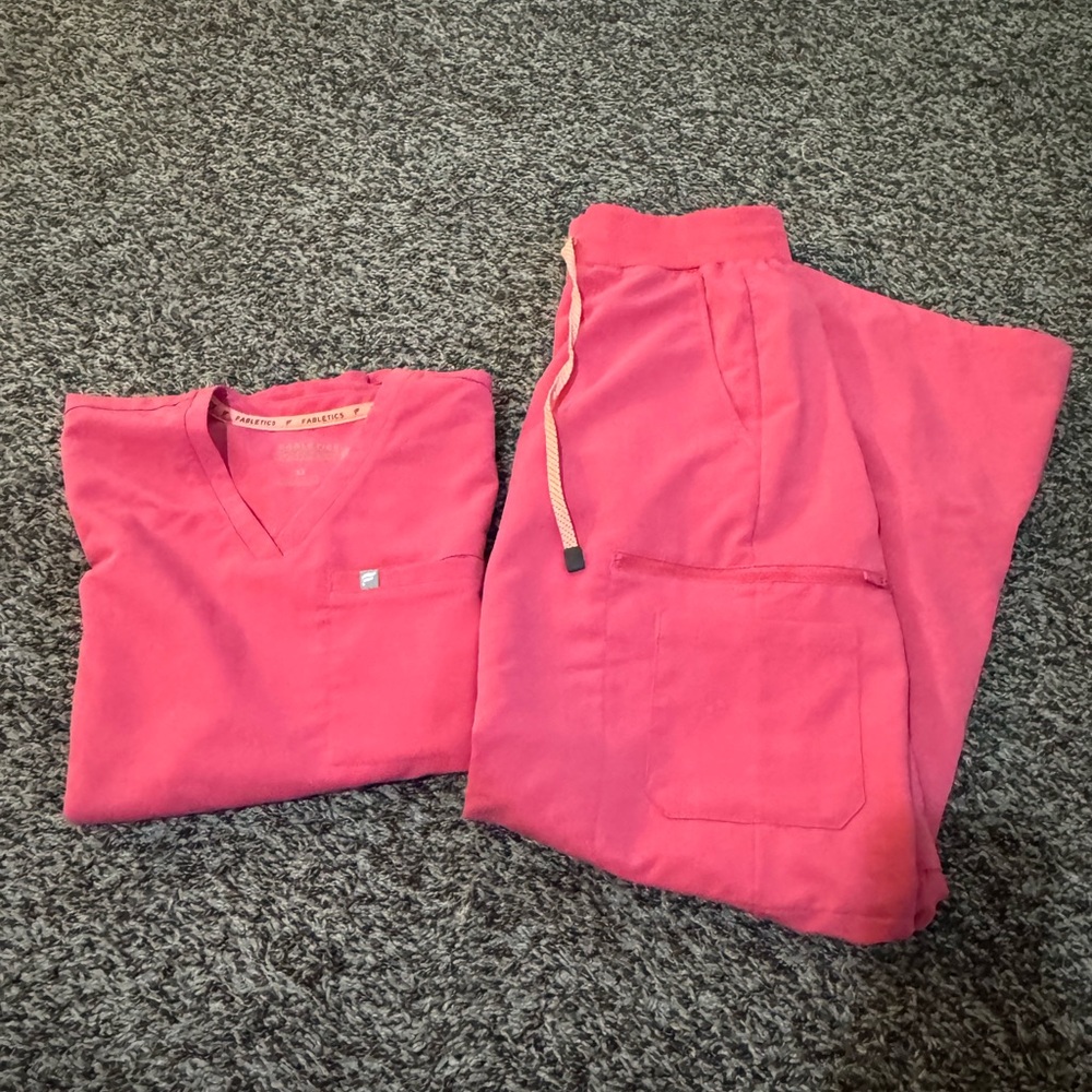 Fabletics Scrubs - Gelato